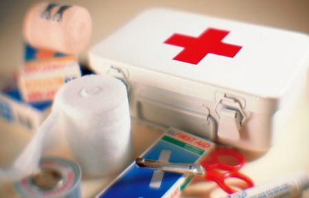 外伤出血急救时如何止血包扎